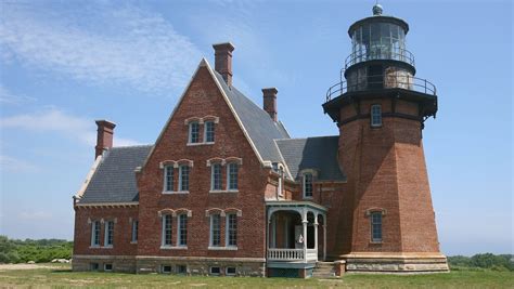 10 best lighthouses around the USA