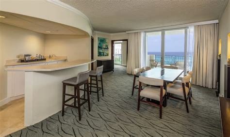 Rooms & Suites | Hilton Aruba Caribbean Resort & Casino Beach Hotel