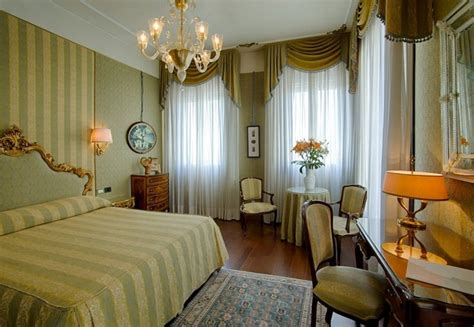 Locanda Vivaldi, Venice - Compare Deals