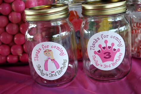 Candy jars for the kids to fill themselves. Great party favors! And the kids have fun! | Candy ...