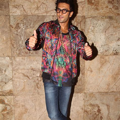 Learn The Art Of Quirky Dressing From This Bollywood Superstar – LIFESTYLE BY PS