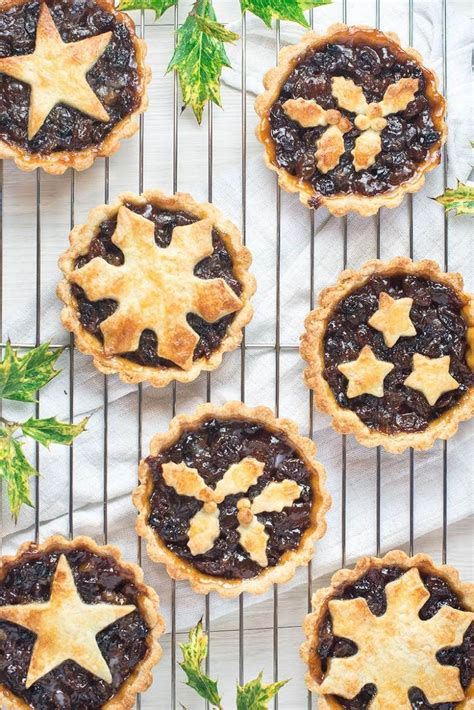 Make your Christmas extra special with these pretty mince pies ...