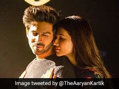 Luka Chuppi Song Poster Lagwa Do: Kriti Sanon, Kartik Aaryan Introduce Yet Another Redux