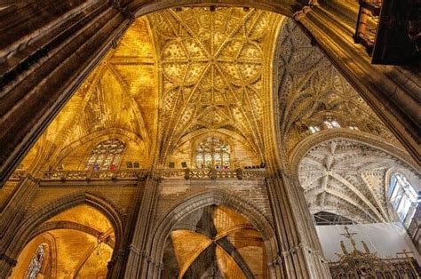 Visit the inspiring Seville Cathedral - Wyld Family Travel