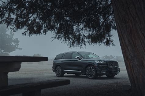 One Year with the Lincoln Aviator Black Label | Images :: Behance