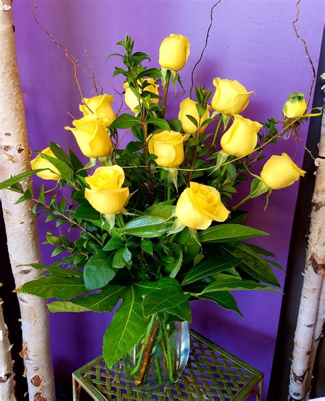 Eckert FLorist's Yellow Rose Bouquet in Belleville, IL | Eckert Florist