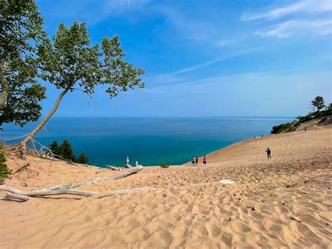 Hidden Singing Sand Beaches Of Michigan's Sleeping Bear Dunes ...