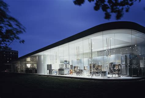 Toledo Museum of Art Glass Pavilion – Kendall Heaton