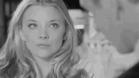 Natalie Dormer Bats Eyelashes GIF - NatalieDormer BatsEyelashes BattingEyelashes - Discover ...