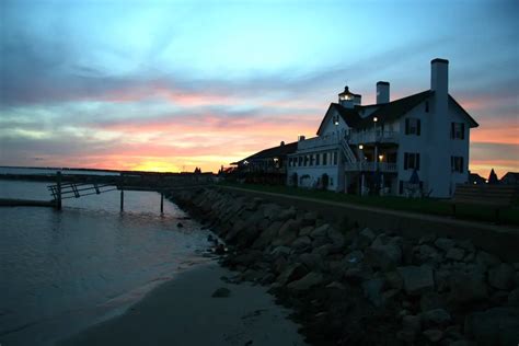 Cape Cod Lighthouses - The Ultimate Guide to the Cape!