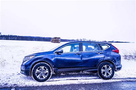 Honda CR-V in Snow & Winter Driving (Explained)