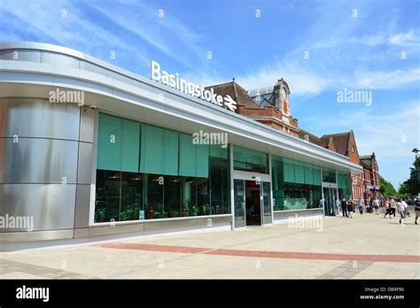 Basingstoke Railway Station, Basingstoke, Hampshire, England, United ...