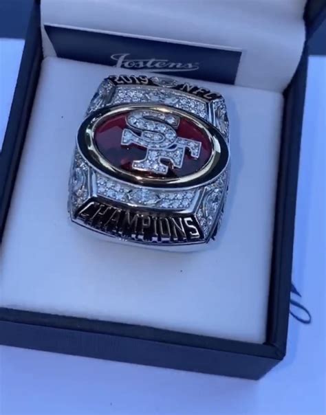 2019 NFC Championship Ring! Shown off by Kendrick Bourne 🔥 : r/49ers