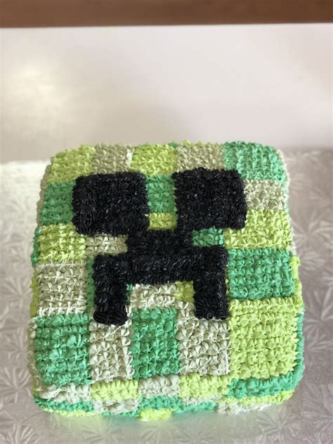 DIY Minecraft Creeper Head Cake. | Diy minecraft, 3rd birthday parties, 9th birthday