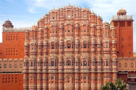 Mãn nhãn với vẻ đẹp tráng lệ của cung điện gió Hawa Mahal tại Ấn Độ