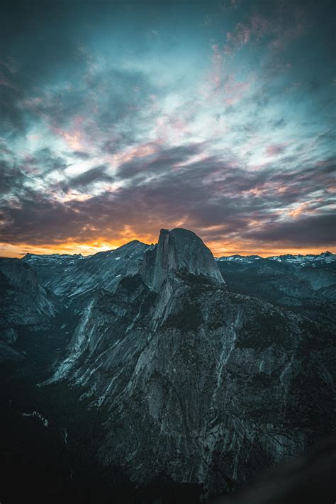 Half Dome sunrise...Yosemite Ca. [4000x6000] [oc] : r/EarthPorn