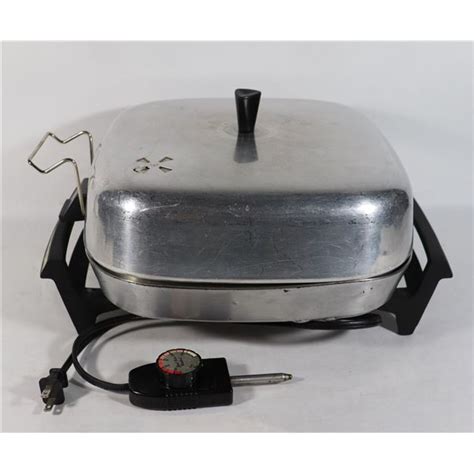 STAINLESS STEEL ELECTRIC FRYING PAN