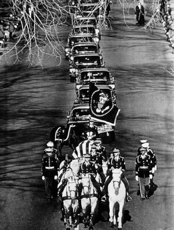 Kennedy, John F.: Kennedy's funeral procession on its way to Arlington ...