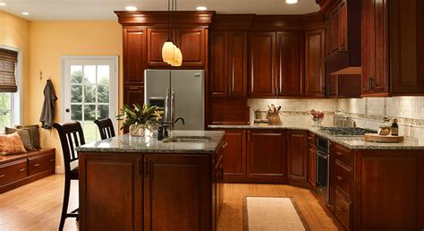 4 Unique Ways To Use Cherry Cabinets In Your Kitchen - KraftMaid