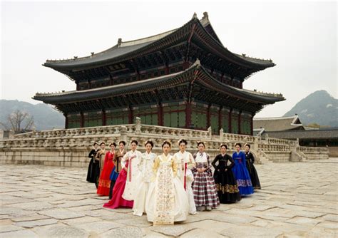 [Living Tradition] Korea in Fashion