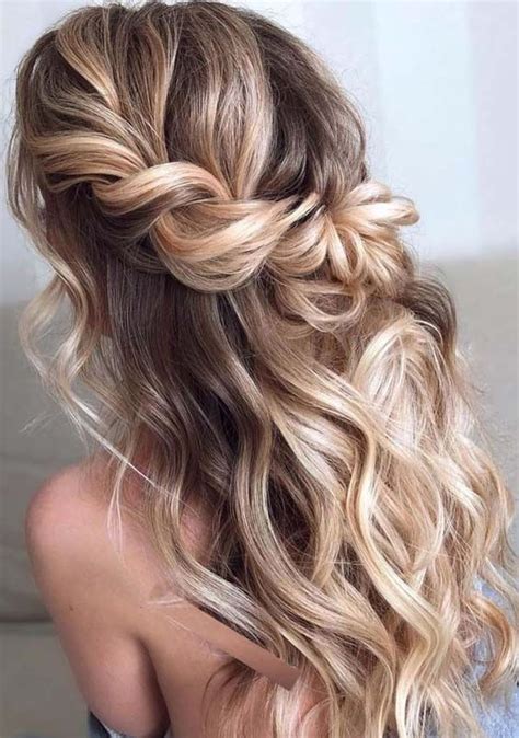 34 Stunning Women Half Up Half Down Wedding Hairstyle Ideas - WorldOutfits | Prom hairstyles for ...