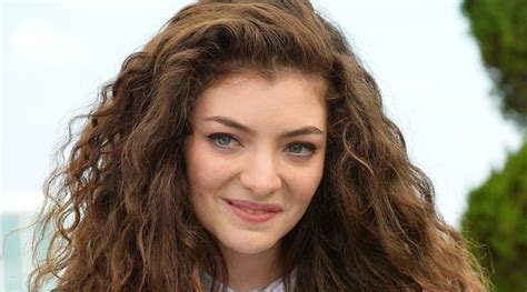 Royals singer Lorde believes she is an underdog in the music industry | Music News - The Indian ...