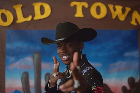 Lil Nas X, Billy Ray Cyrus' 'Old Town Road' Video Hits 1 Billion Views