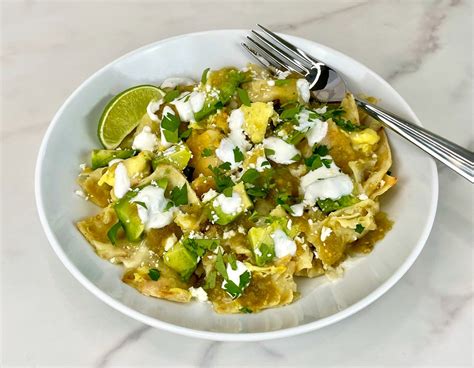 EASY CHILAQUILES VERDES - Mexican Breakfast Made Easy — Prep My Recipe