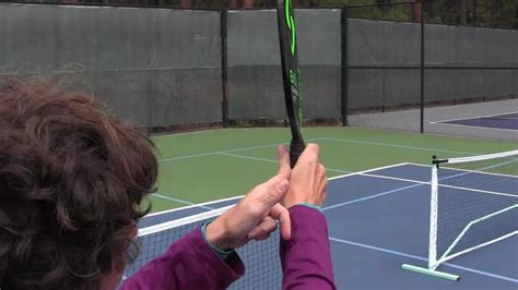 How to Hold a Pickleball Paddle: All You Need to Know