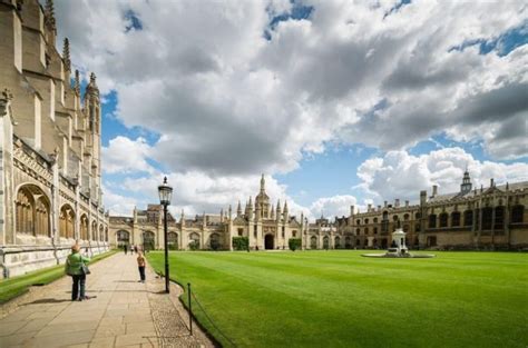 UK University Entry Requirements - Study in UK