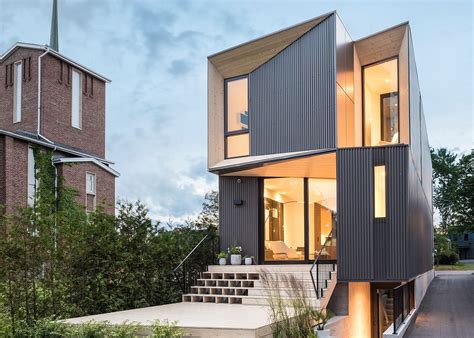 This Exclusive Suburban House in Toronto is All About Geometric ...