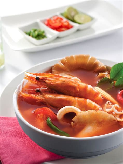 Tom Yam Soup Recipe | Ajinomoto Malaysia in 2021 | Tom yam soup, Yams ...