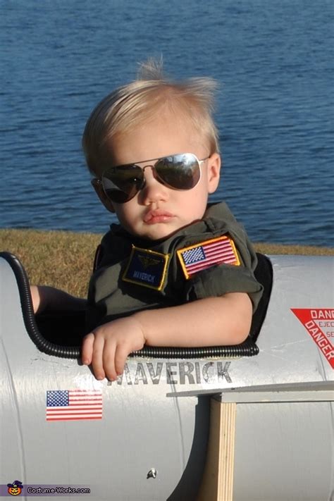 Maverick and Goose Twin Babies Halloween Costume | Creative DIY ...