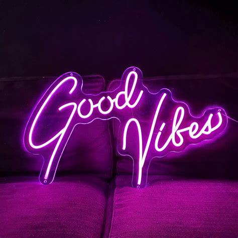 Good Vibes Neon Sign – AOOS