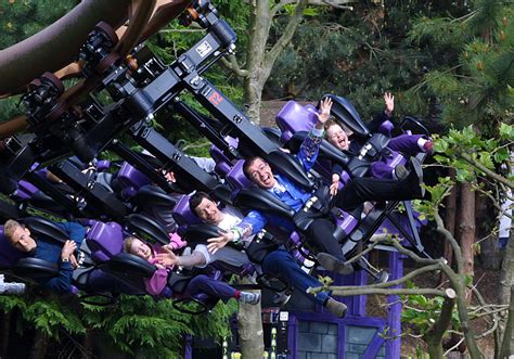 The Vampire Ride - Chessington World of Adventures | Adventure resort ...