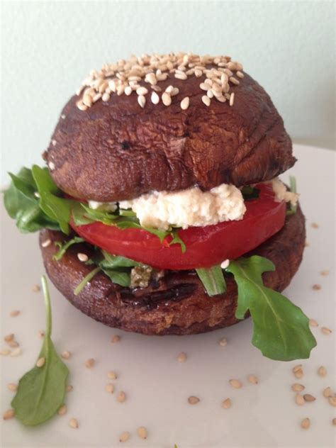 Mushroom Burger - Fanny's Real Food