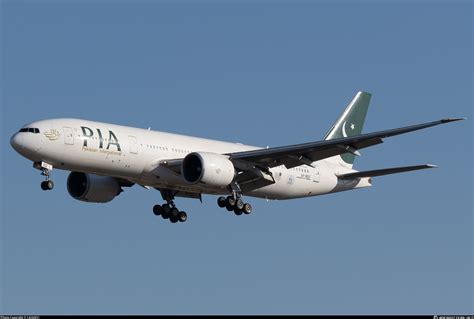 AP-BGZ PIA Pakistan International Airlines Boeing 777-240LR Photo by ...