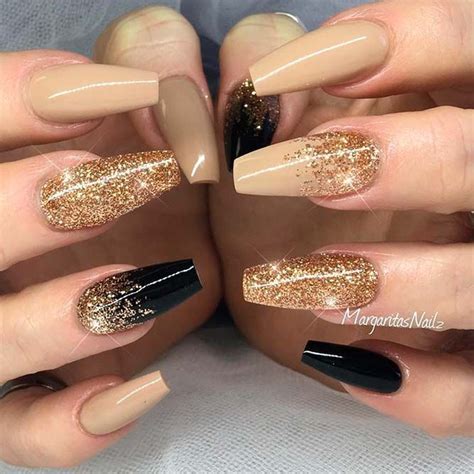 25 Best Golden Nails Art Ideas for 2024 | Manicura de uñas, Uñas elegantes y sencillas, Manicura