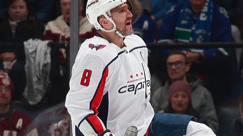 Capitals star Ovechkin passes Gretzky for most NHL road goals ...