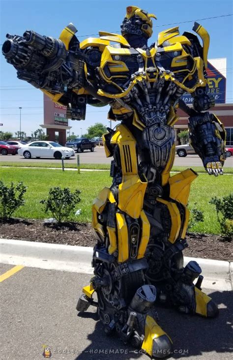 The Amazing 10' Bumblebee Costume!