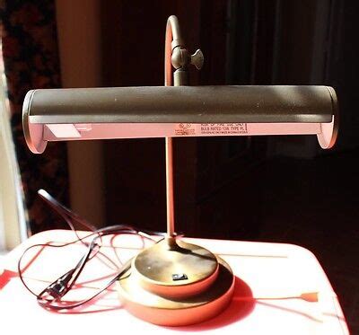 OTTLITE DESK LAMP LIGHT ANTIQUE BRASS NOT WORKING FOR PARTS ONLY MODEL ...