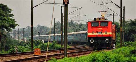 Top 10 Longest Railway Routes of India | Longest Train Services of ...