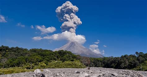 Climate Change Could Trigger More Volcanic Eruptions, Study Finds | HuffPost