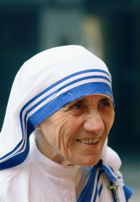 Mother Teresa's last words, "Jesus I love you. Jesus I love you." Inspirer Les Gens, Saint ...