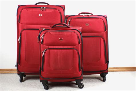 Swiss Gear Zernez II 3-Piece Soft Side 4-Wheeled Expandable Luggage Set review | Best Buy Blog