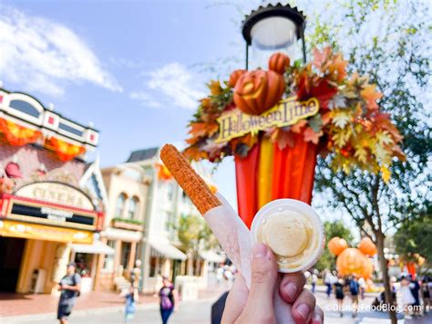 Forget Lattes — Disney Has a Pumpkin Spice CHURRO | the disney food blog