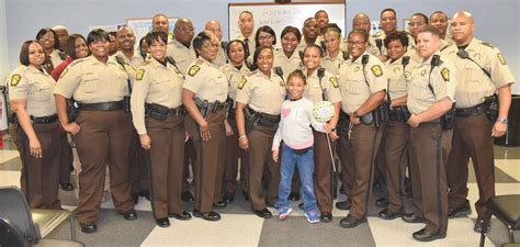 Louisiana 8-year-old brings love to Fulton Sheriff’s Office ...