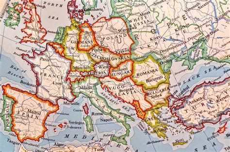 Gehen Verformen Klima map of west berlin in east germany Kompliment Anpassungsfähigkeit systematisch