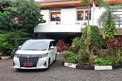 Usai dari Rumah Wiranto, Prabowo Sambangi Rumah Dinas Mahfud MD