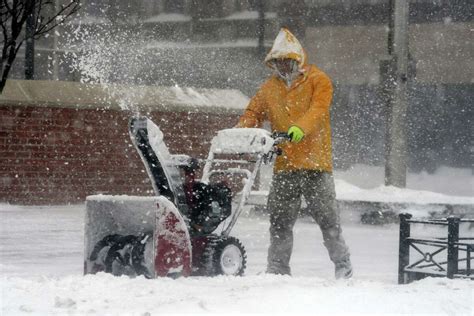 Bridgeport-area towns declare snow emergency, as they prepare for nor’easter